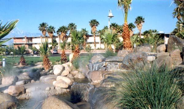 Desert Hot Springs Spa Hotel Exterior photo