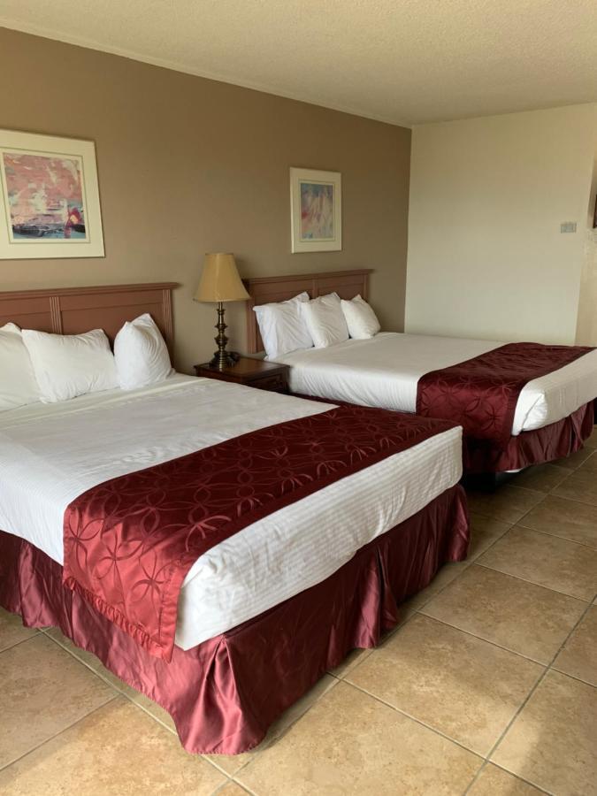Desert Hot Springs Spa Hotel Exterior photo