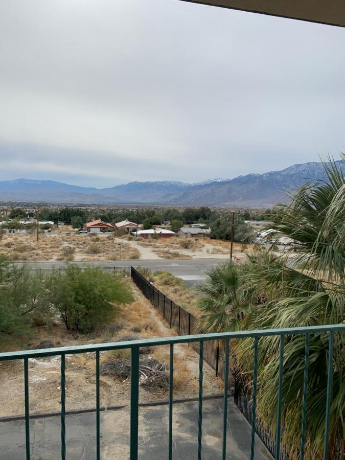 Desert Hot Springs Spa Hotel Exterior photo